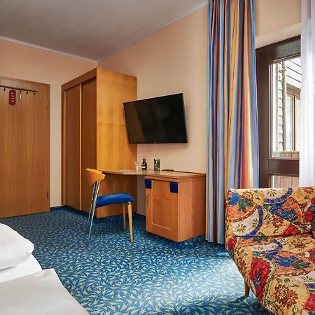Hotel Ladenmuehle 3*
