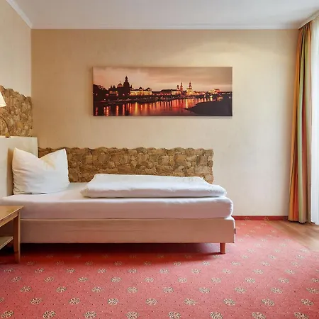 Hotel Ladenmuehle 3*