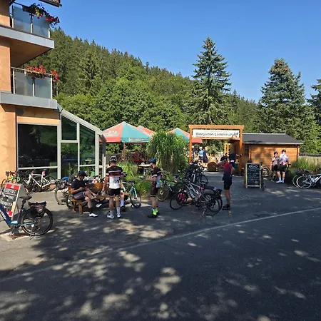 拉登明勒酒店 酒店