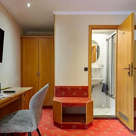Ladenmühle Hotel Altenberg (Montes Metalíferos)