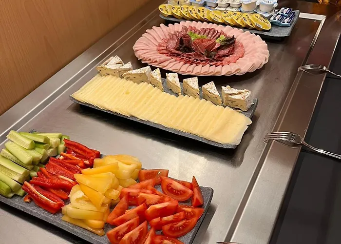 拉登明勒酒店 酒店