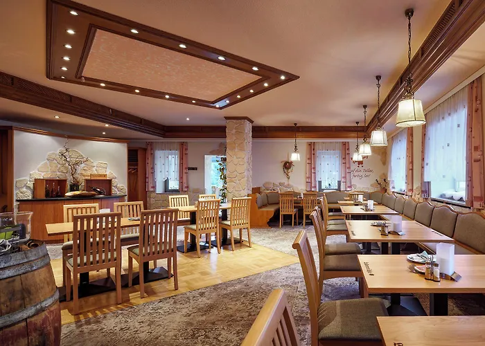 拉登明勒酒店 3* 库罗阿尔滕堡